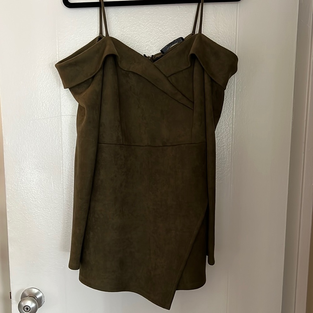 Akira romper green